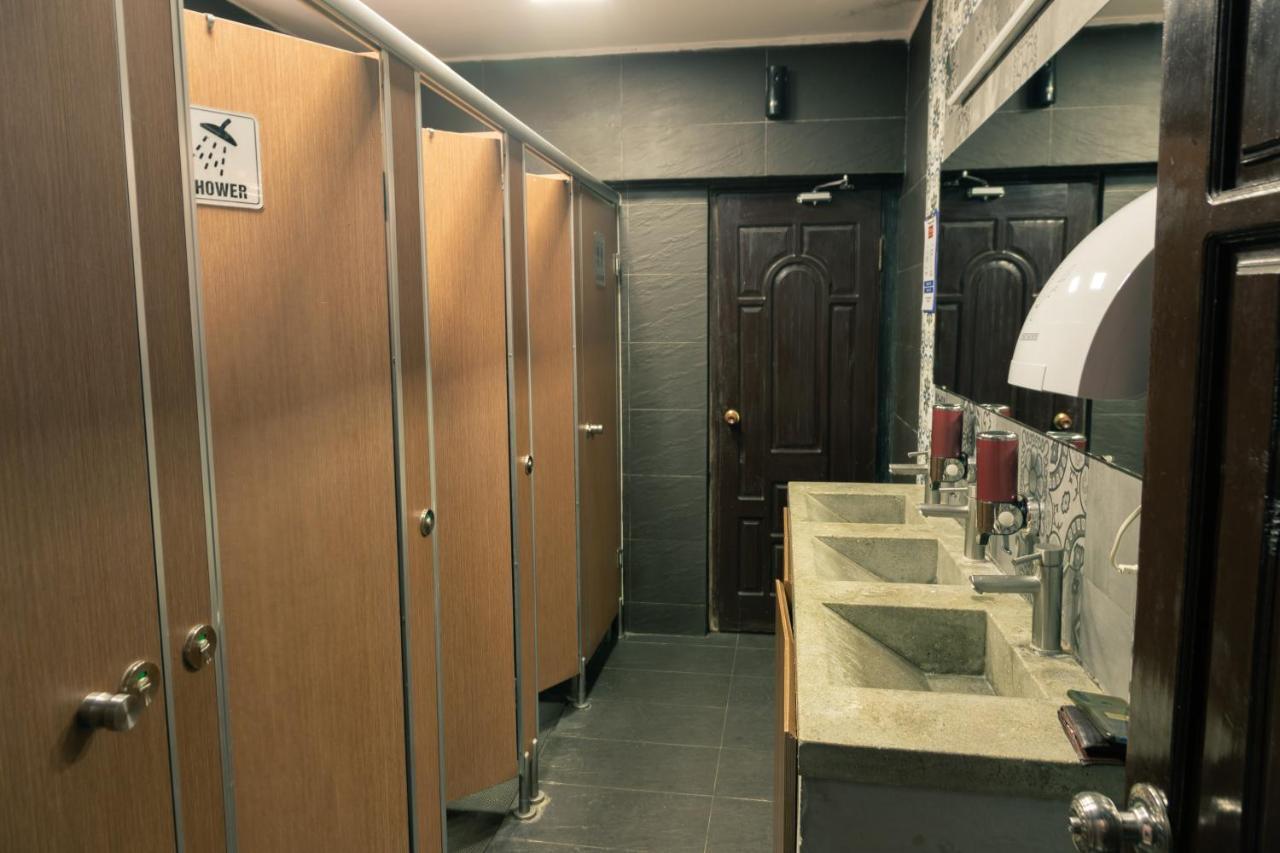 7Fridays West Lake Hostel Tây Hồ エクステリア 写真