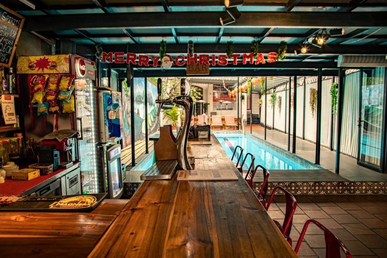 7Fridays West Lake Hostel Tây Hồ エクステリア 写真